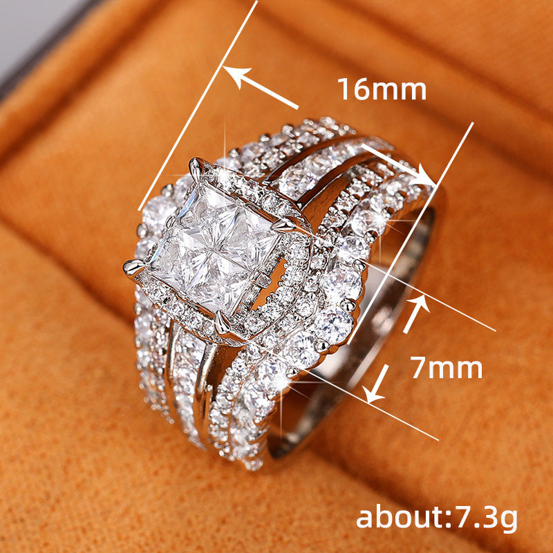 Beautiful Gold Set with Unique Style