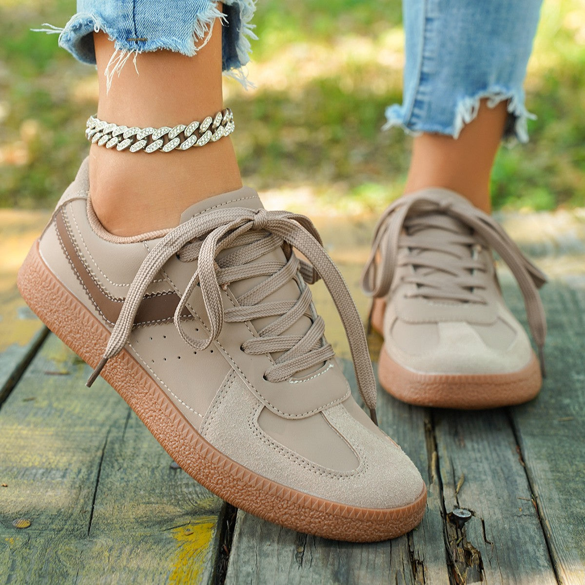 Graceful Orthopedic Shoes for Modern Look