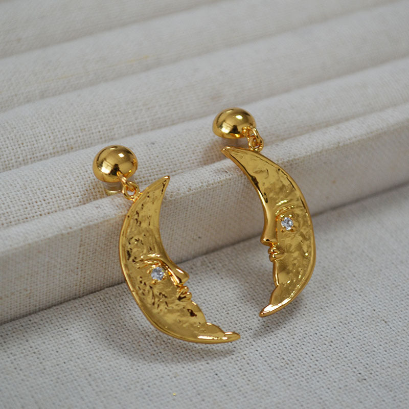 Stunning Gold Earring for Daily Wear