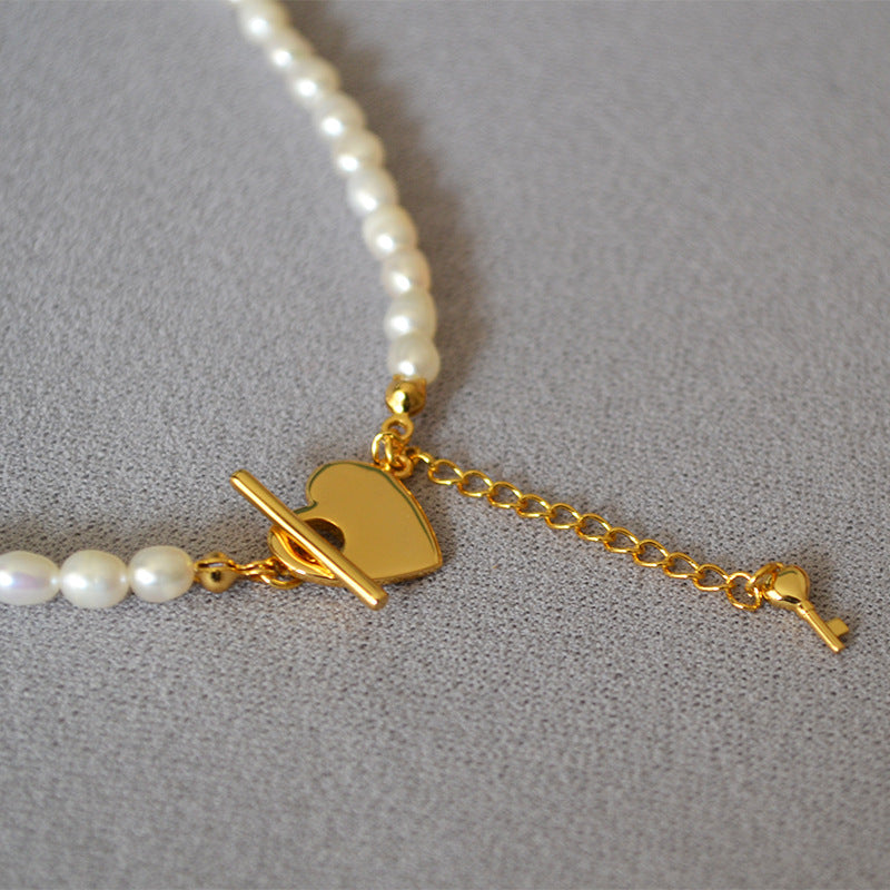 Romantic Pearl Necklace for Special Moments