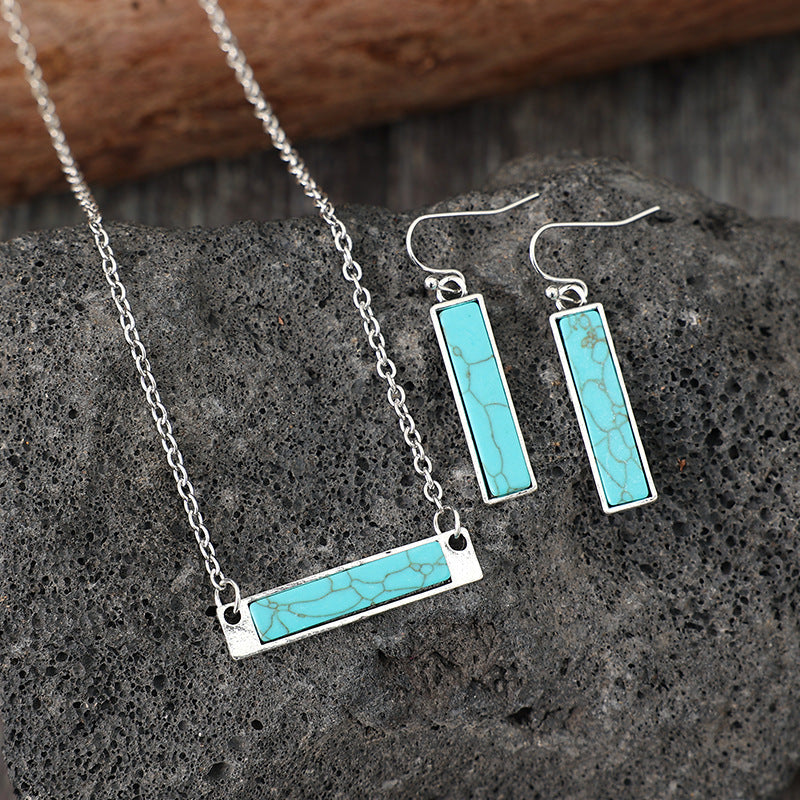 Classic Necklace with Timeless Appeal