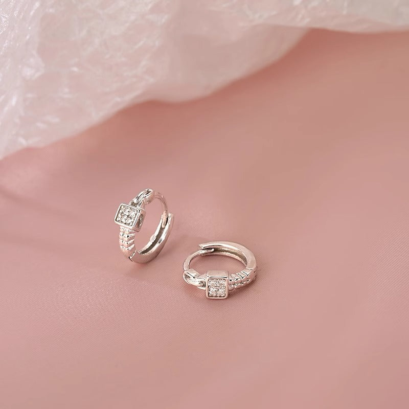 Classic Earring with Timeless Appeal