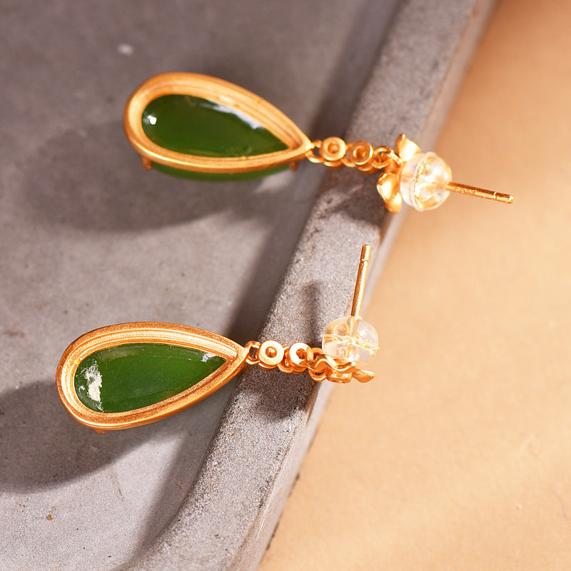 Elegant Silver Earring for Every Occasion