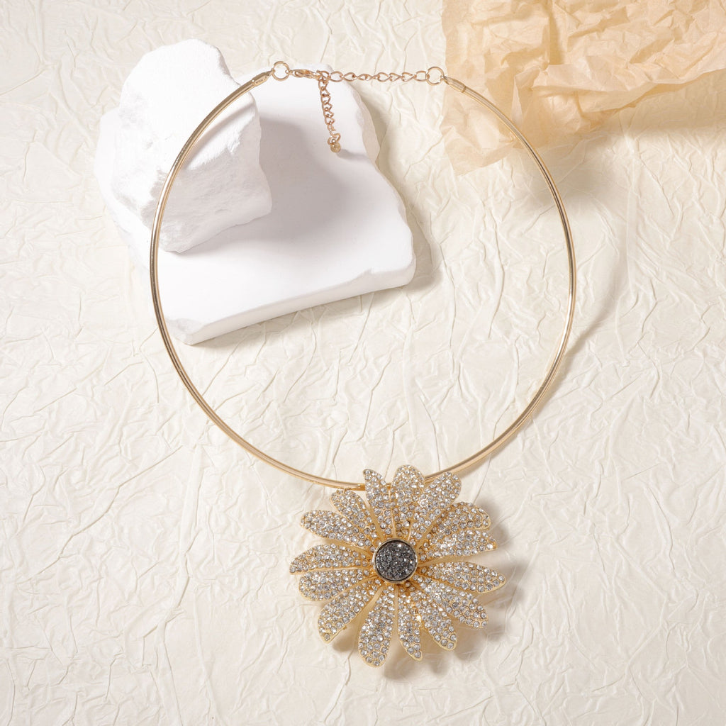 Elegant Pendant for Every Occasion