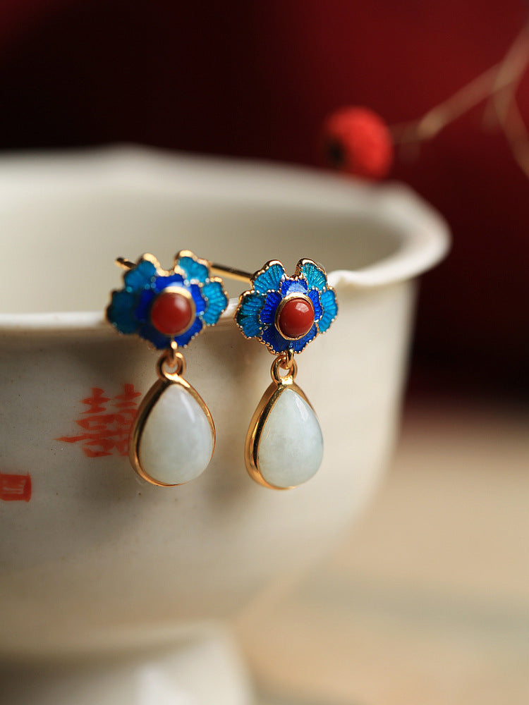 Elegant Gold Earring for Every Occasion