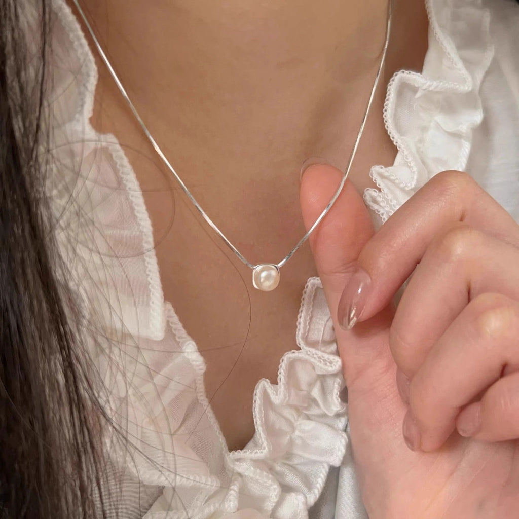 Charming Pearl Necklace for Any Occasion