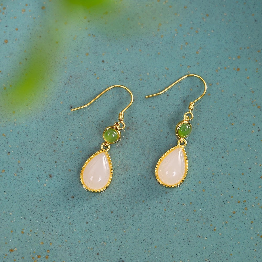 Beautiful Gold Earring with Unique Style