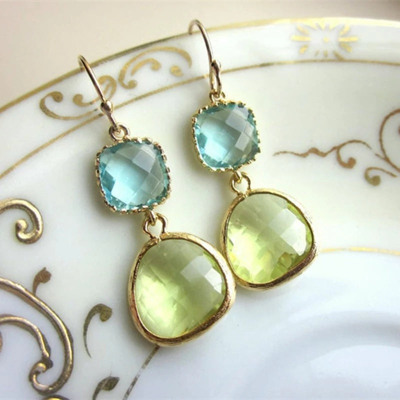 Charming Earring for Any Occasion