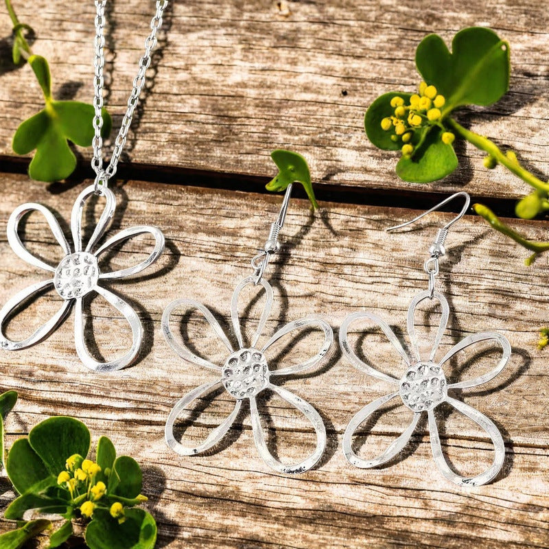 Charming Set for Any Occasion