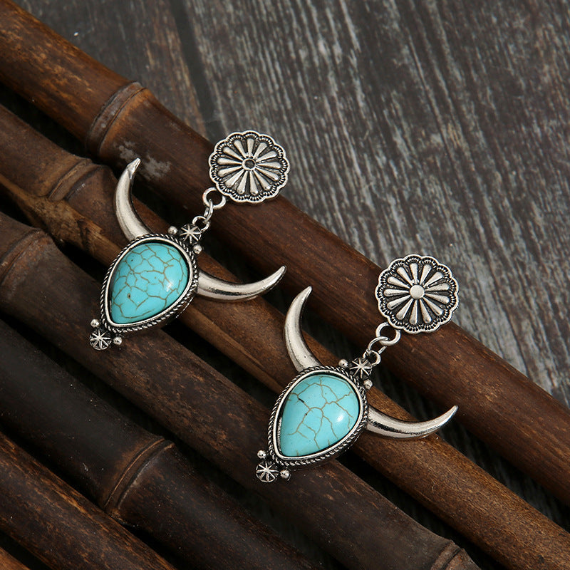 Classic Earring with Timeless Appeal