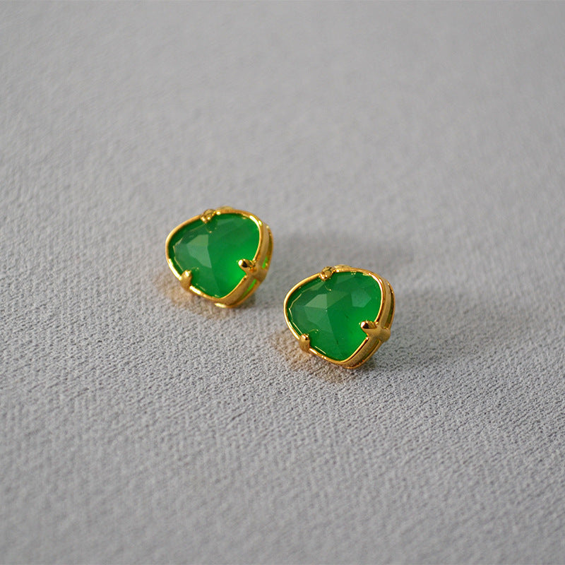 Romantic Gold Earring for Special Moments