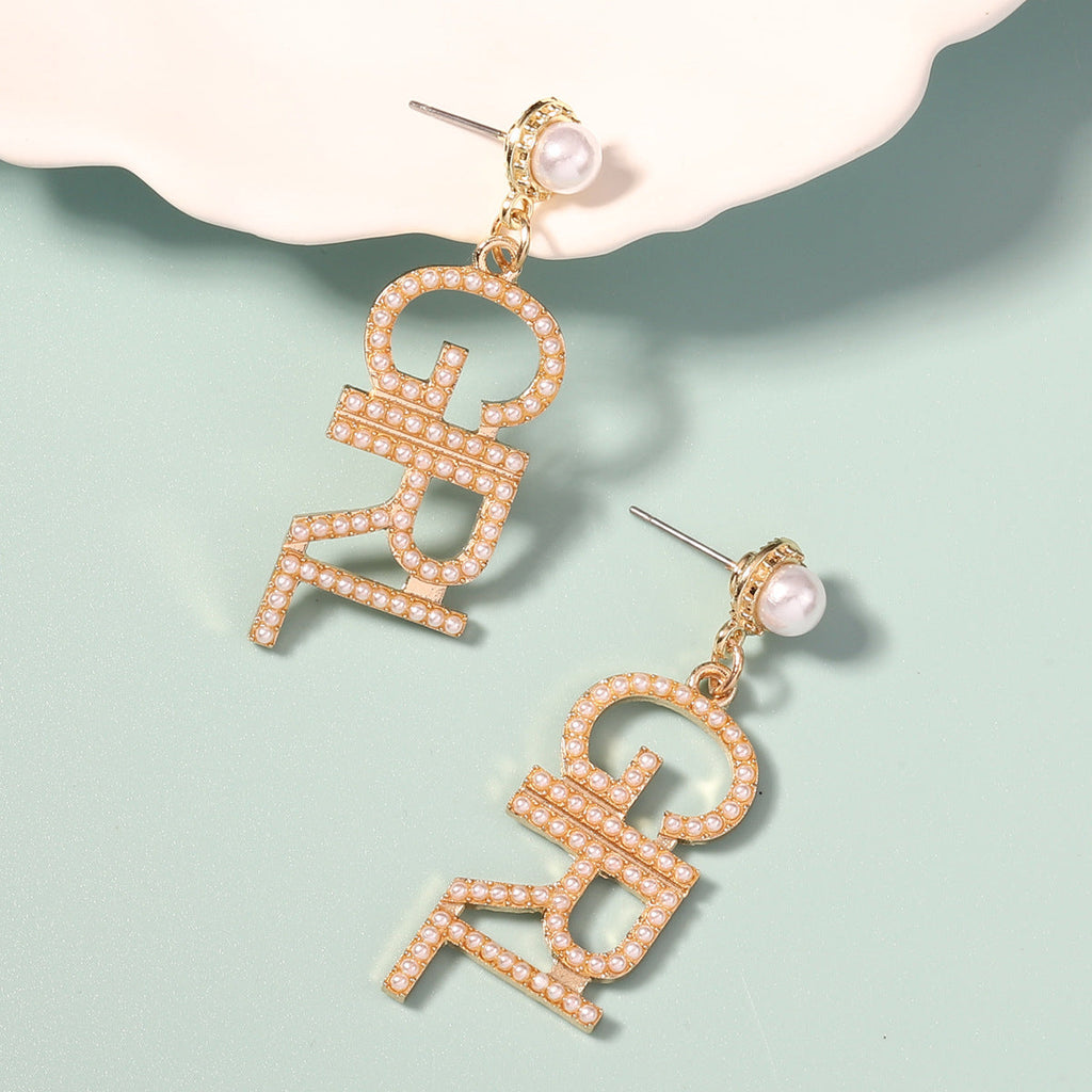 Romantic Pearl Earring for Special Moments