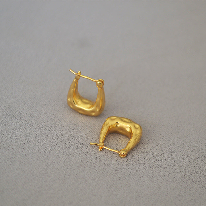 Beautiful Gold Earring with Unique Style