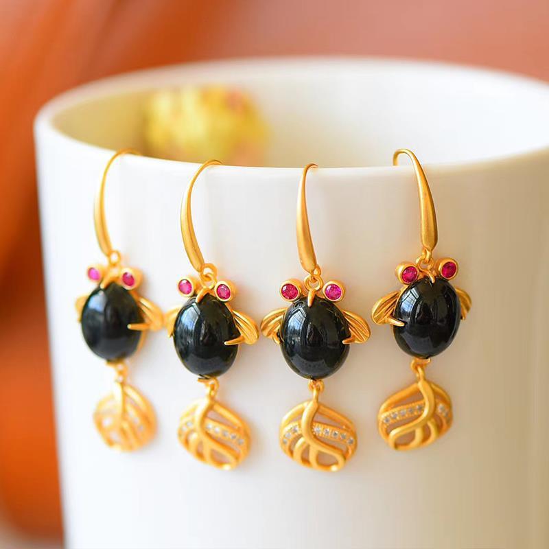 Romantic Gold Earring for Special Moments