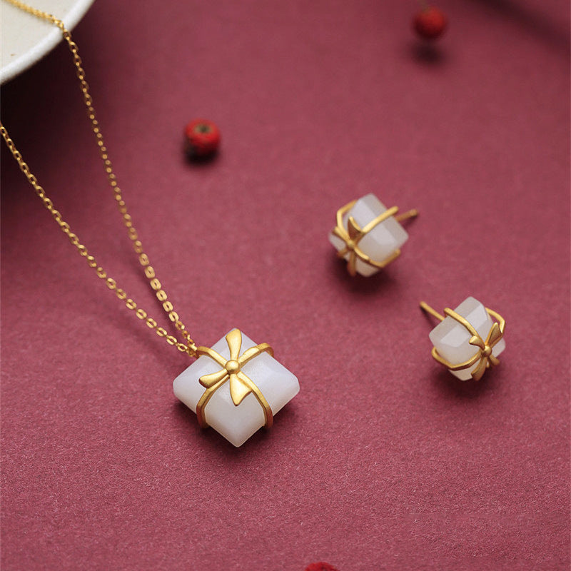 Charming Gold Necklace for Any Occasion