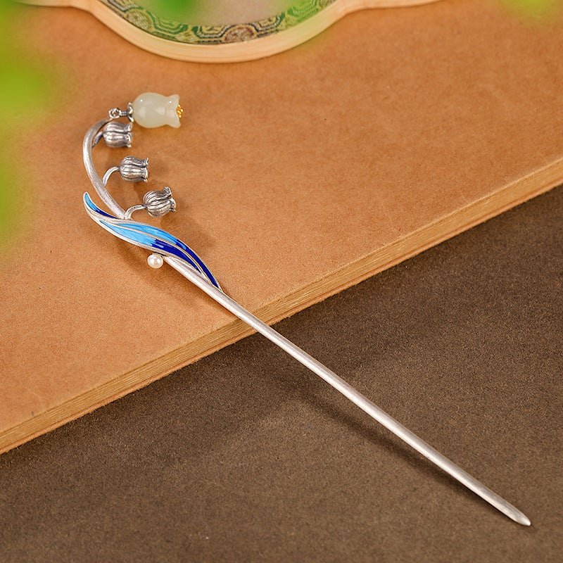 Charming Silver Piece for Any Occasion
