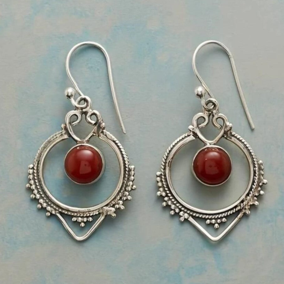 Charming Earring for Any Occasion