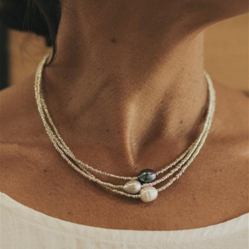 Classic Pearl Necklace with Timeless Appeal