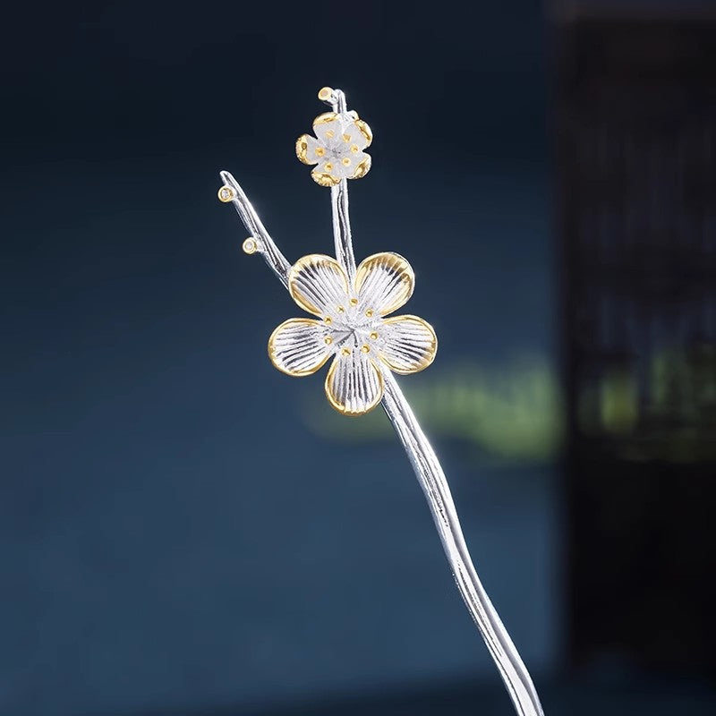 Beautiful Silver Piece with Unique Style