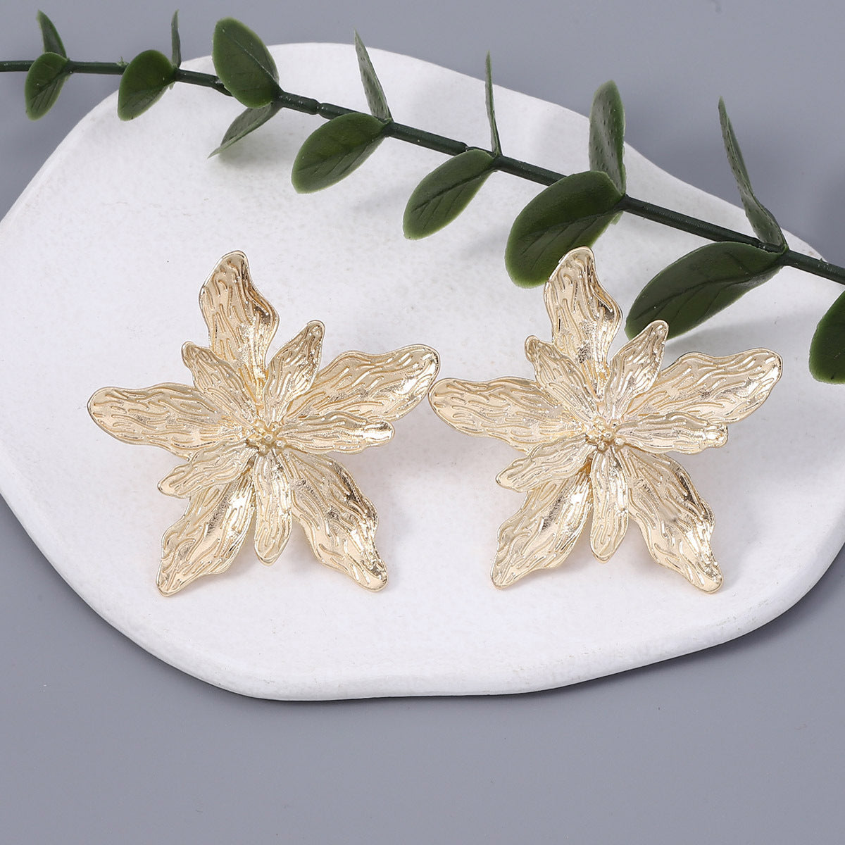 Romantic Earring for Special Moments