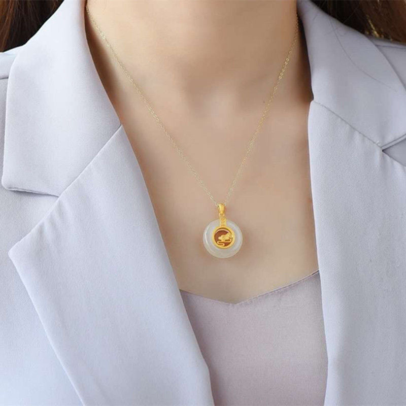 Elegant Gold Necklace for Every Occasion