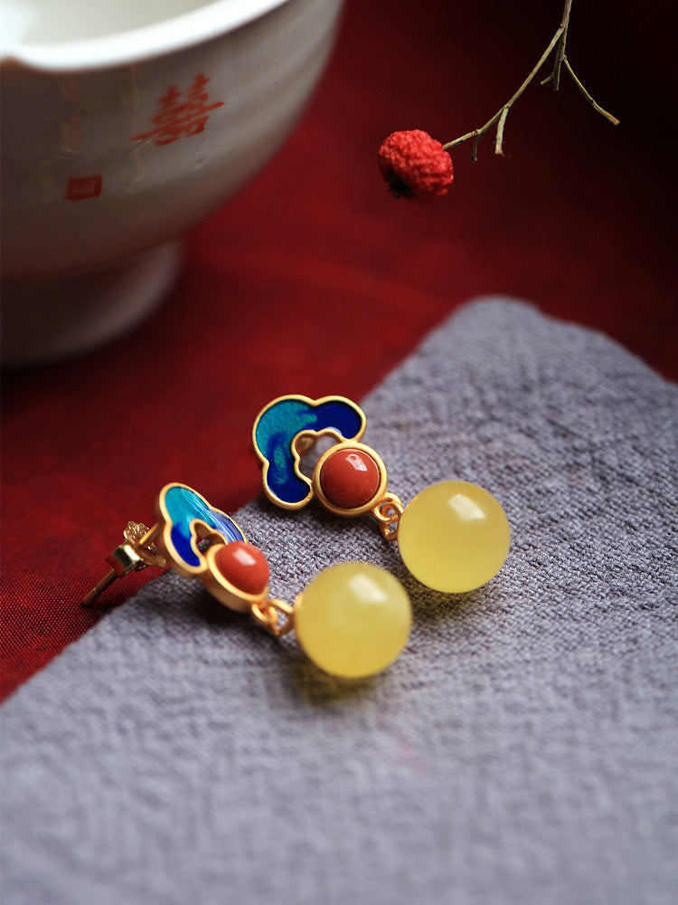 Stunning Gold Earring for Daily Wear