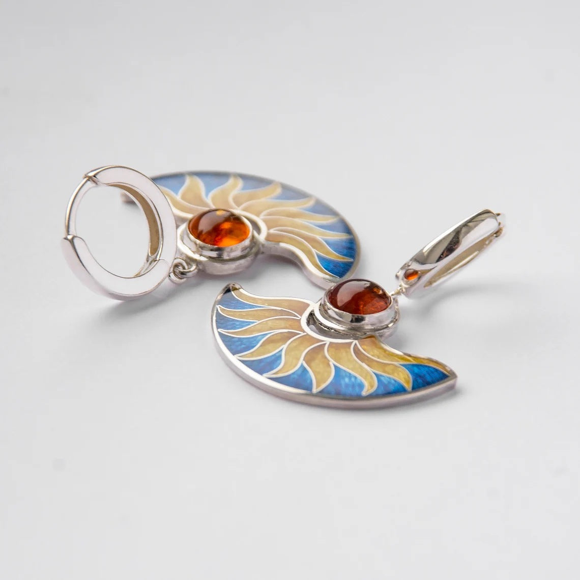Elegant Gold Earring for Every Occasion