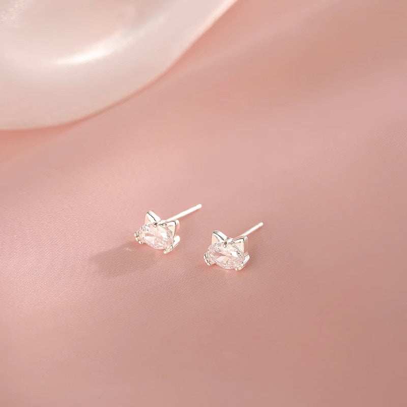 Romantic Earring for Special Moments