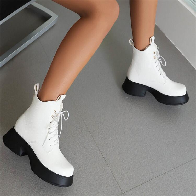 Graceful Orthopedic Boots for Modern Look