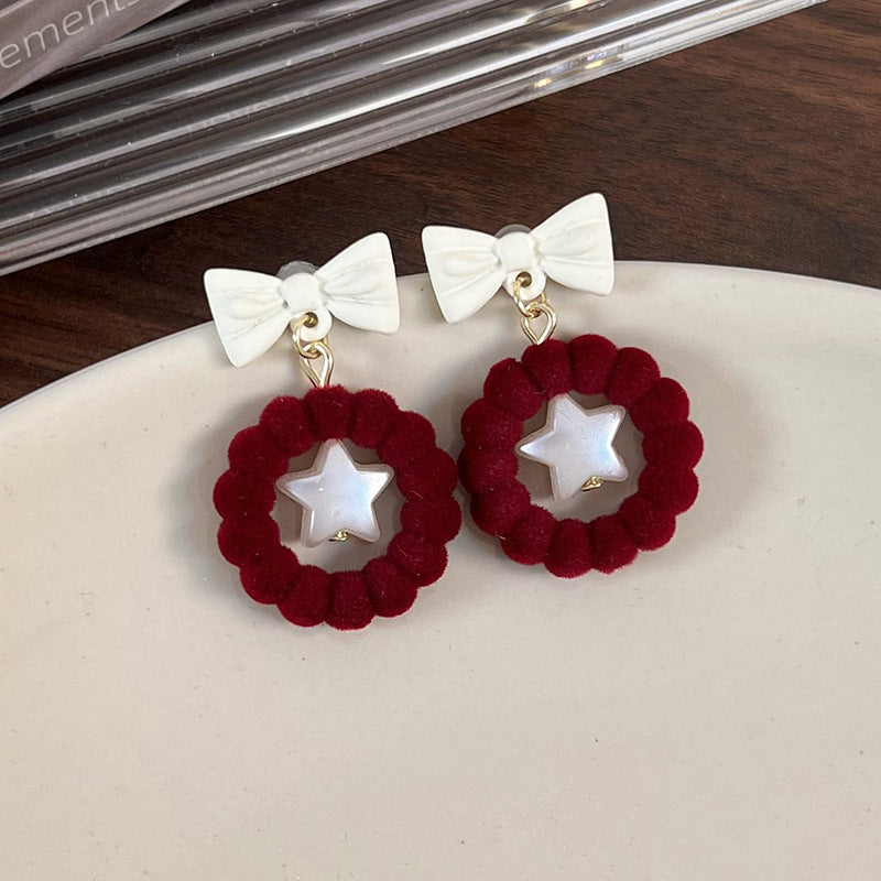 Charming Earring for Any Occasion