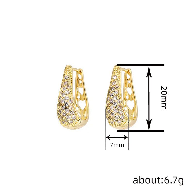 Charming Earring for Any Occasion