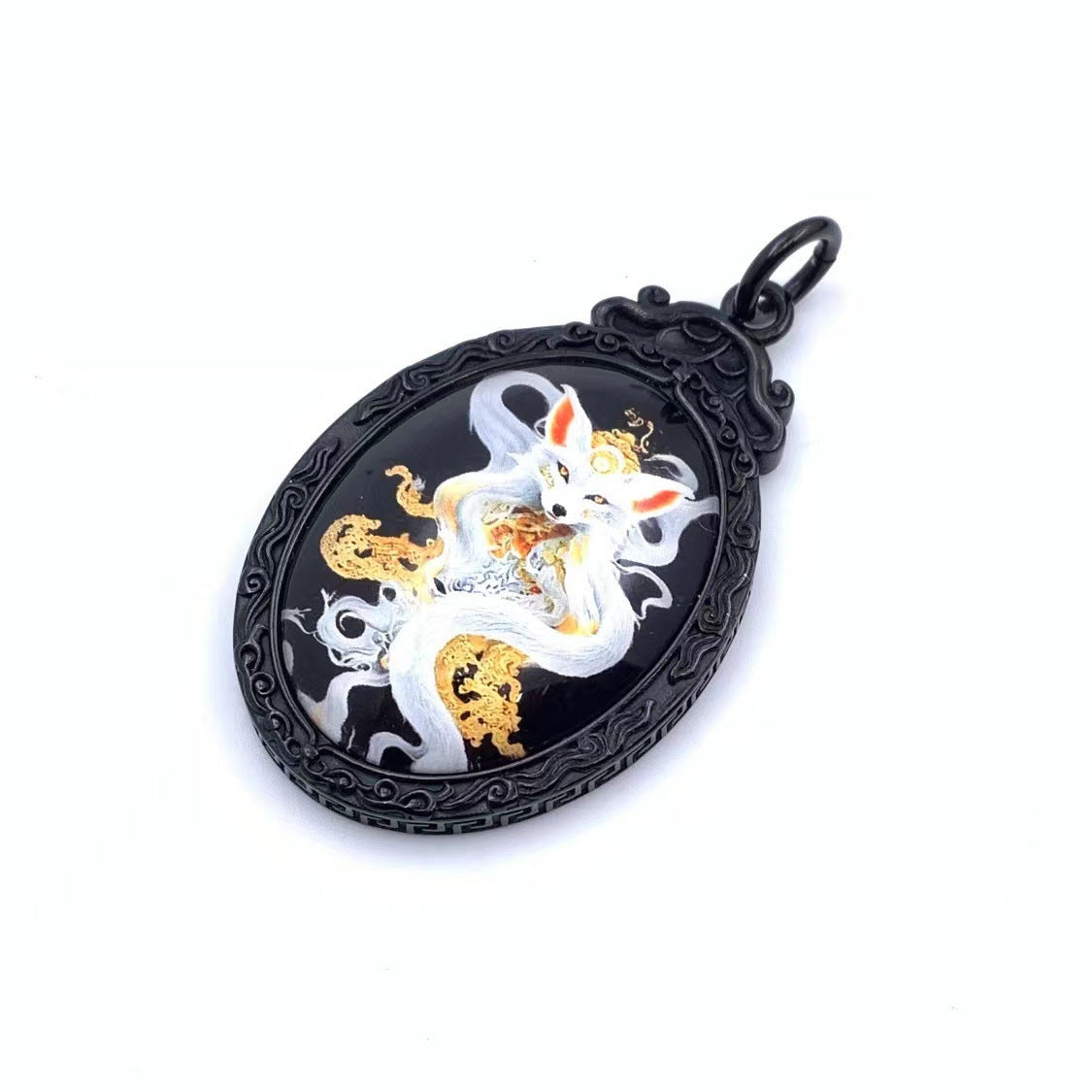 Classic Pendant with Timeless Appeal