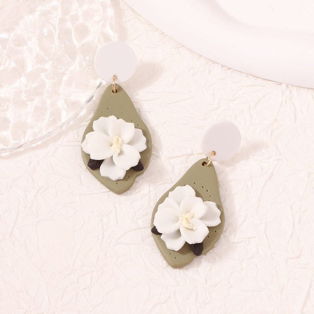 Romantic Earring for Special Moments