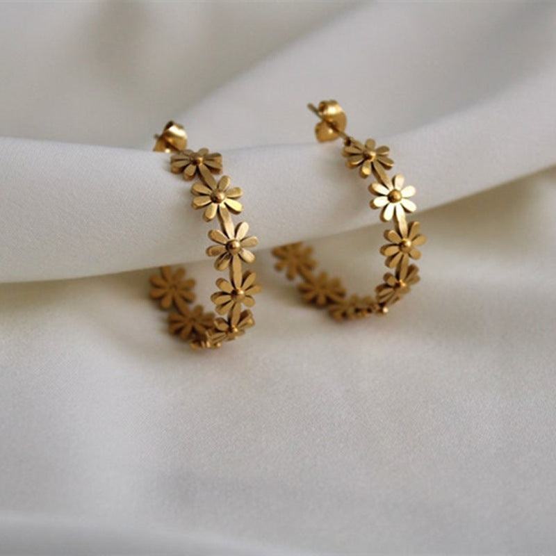 Stunning Earring for Daily Wear