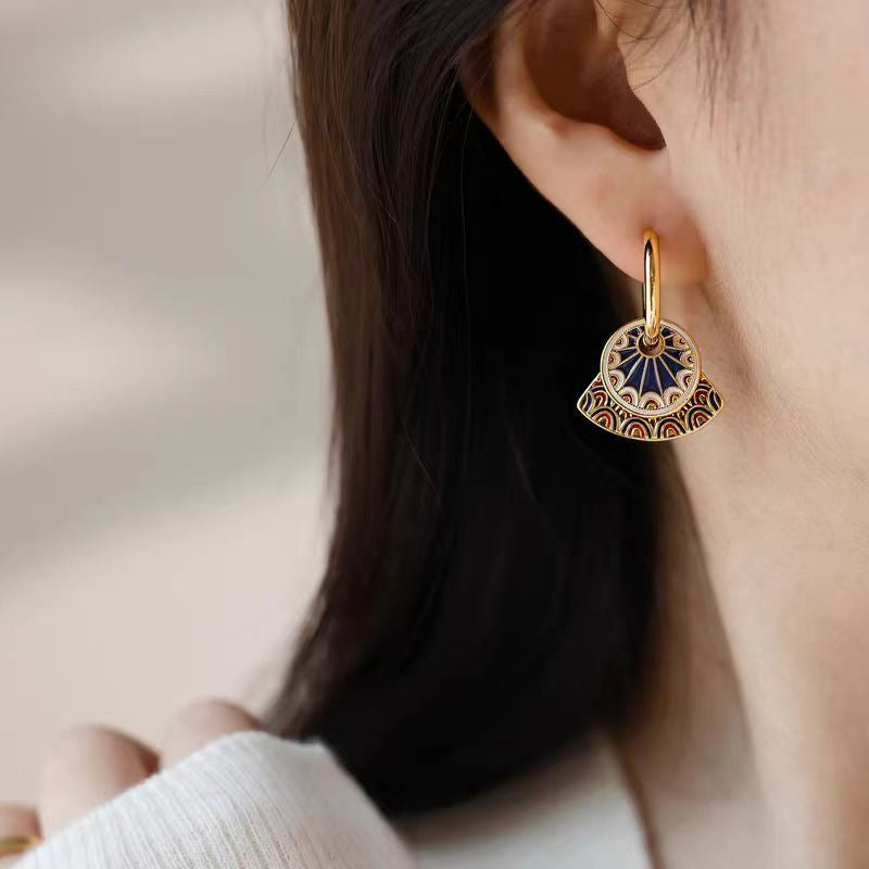Charming Earring for Any Occasion