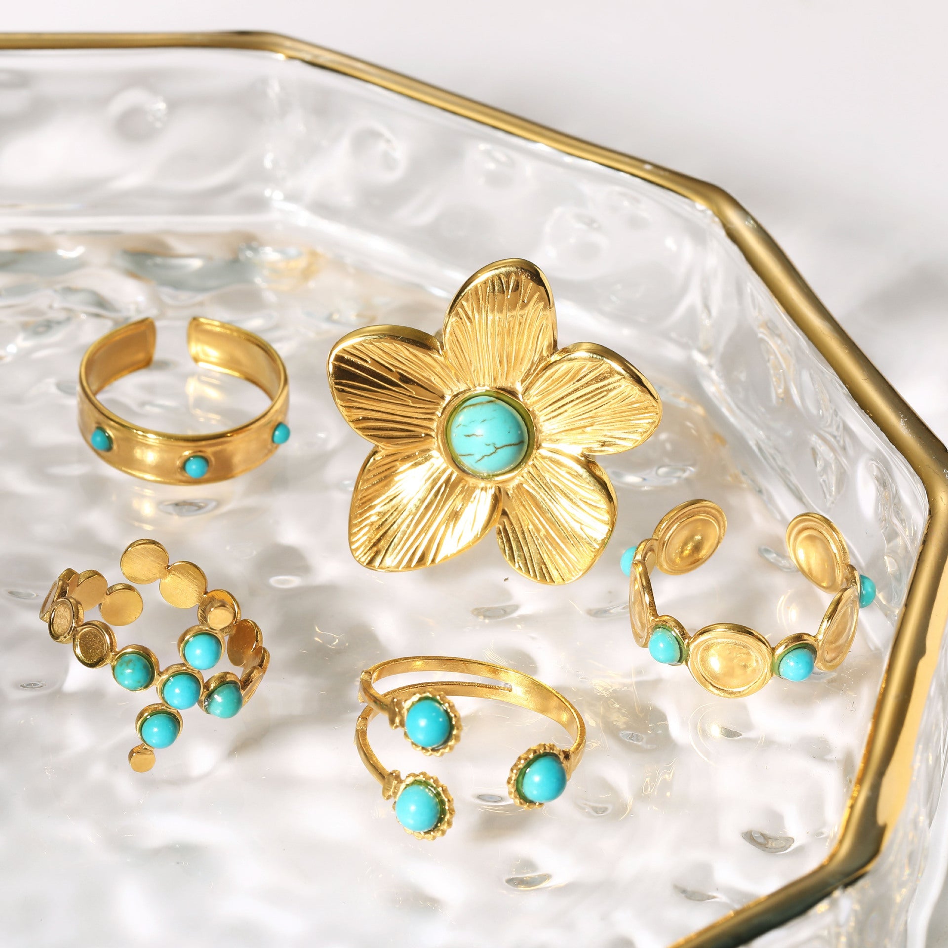 Stunning Gold Ring for Daily Wear