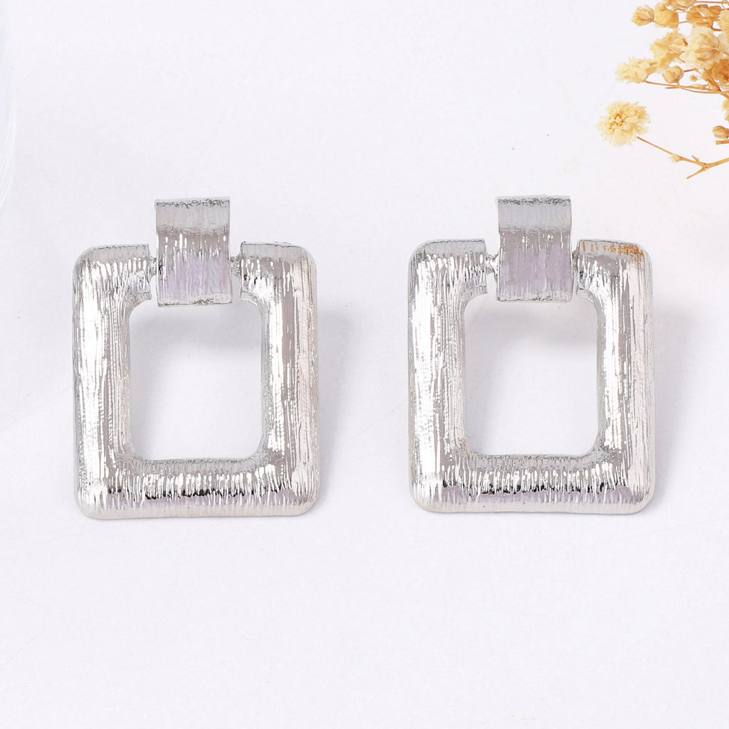 Elegant Piece for Every Occasion