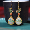 Beautiful Gold Earring with Unique Style