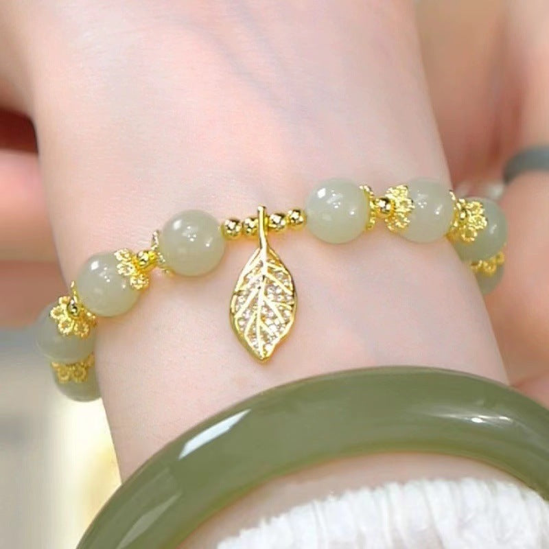 Charming Gold Bracelet for Any Occasion