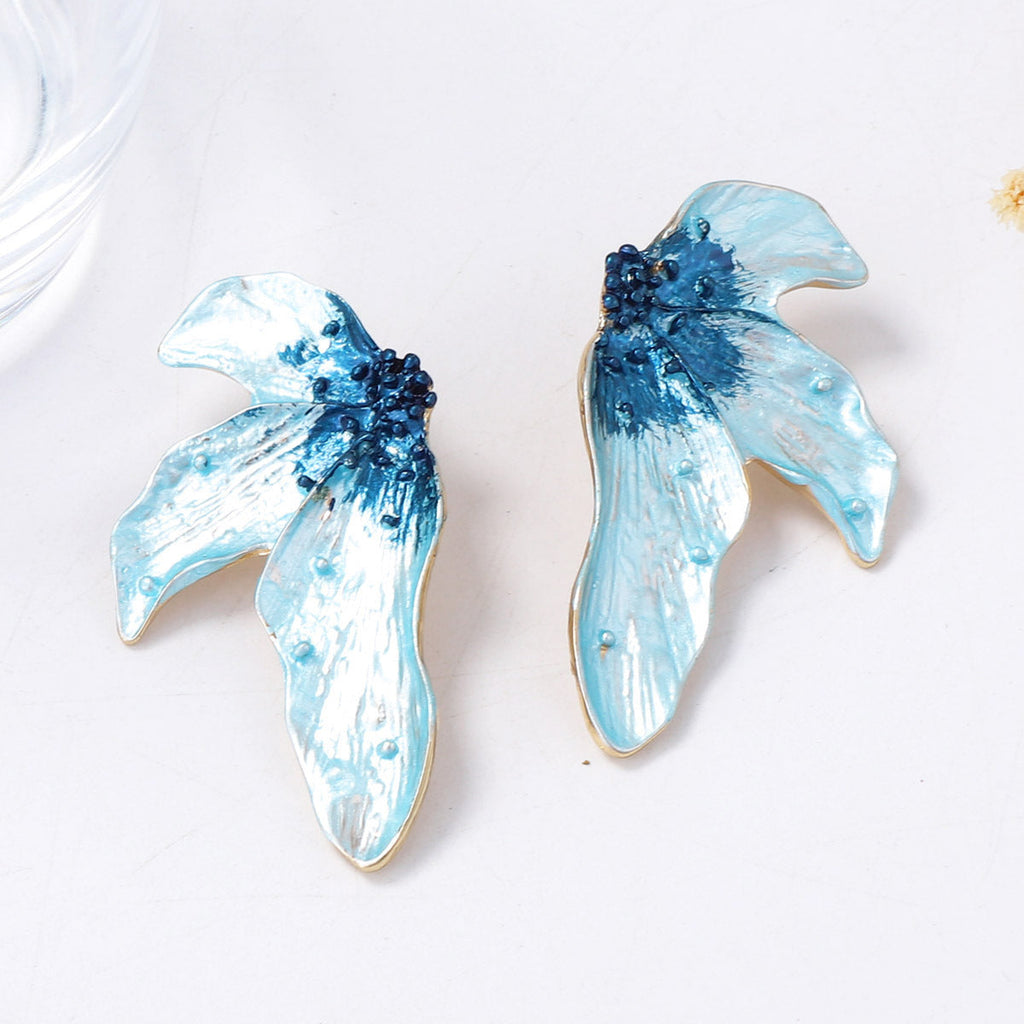 Charming Piece for Any Occasion