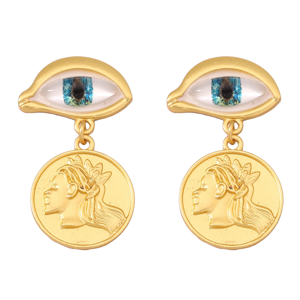 Charming Earring for Any Occasion