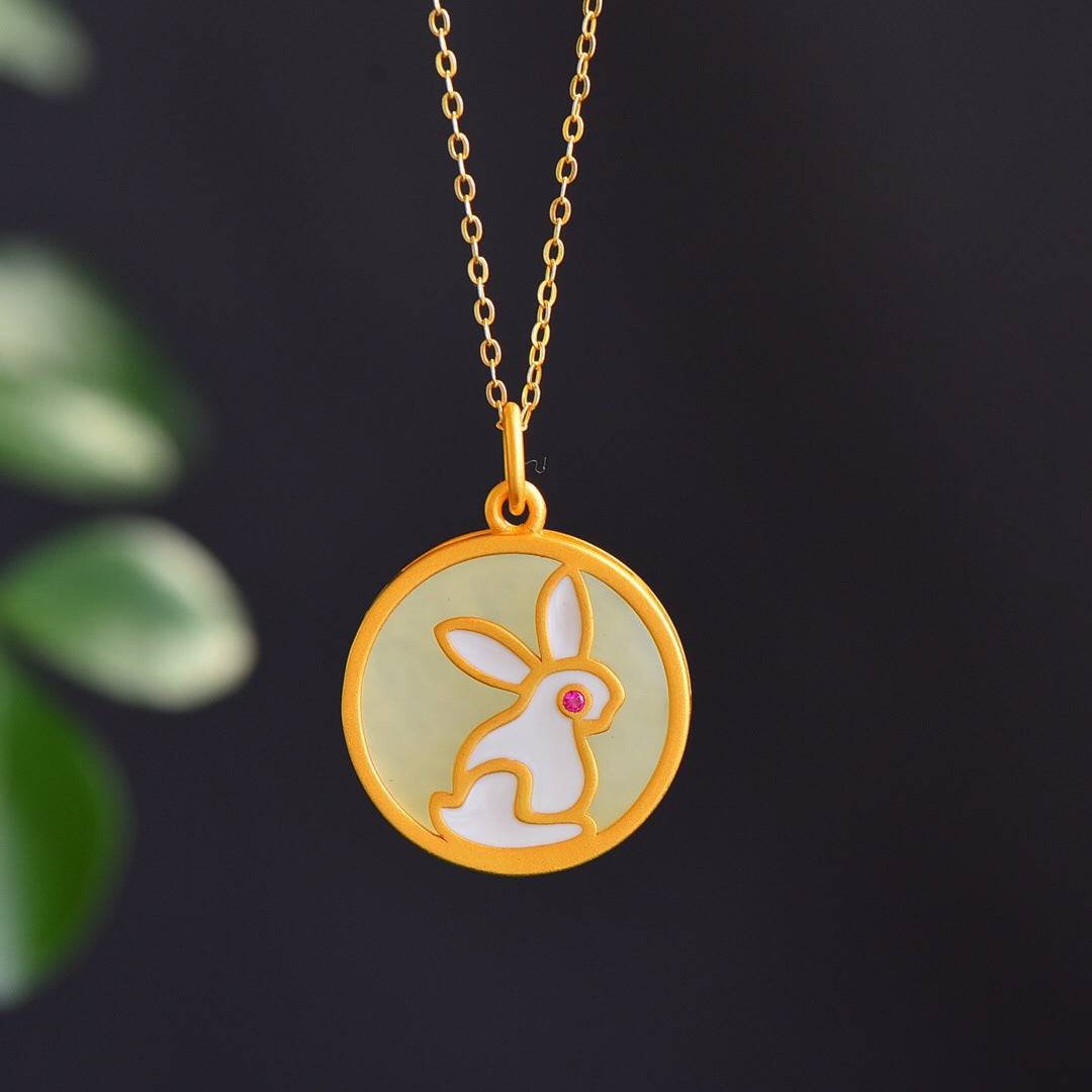 Beautiful Silver Necklace with Unique Style