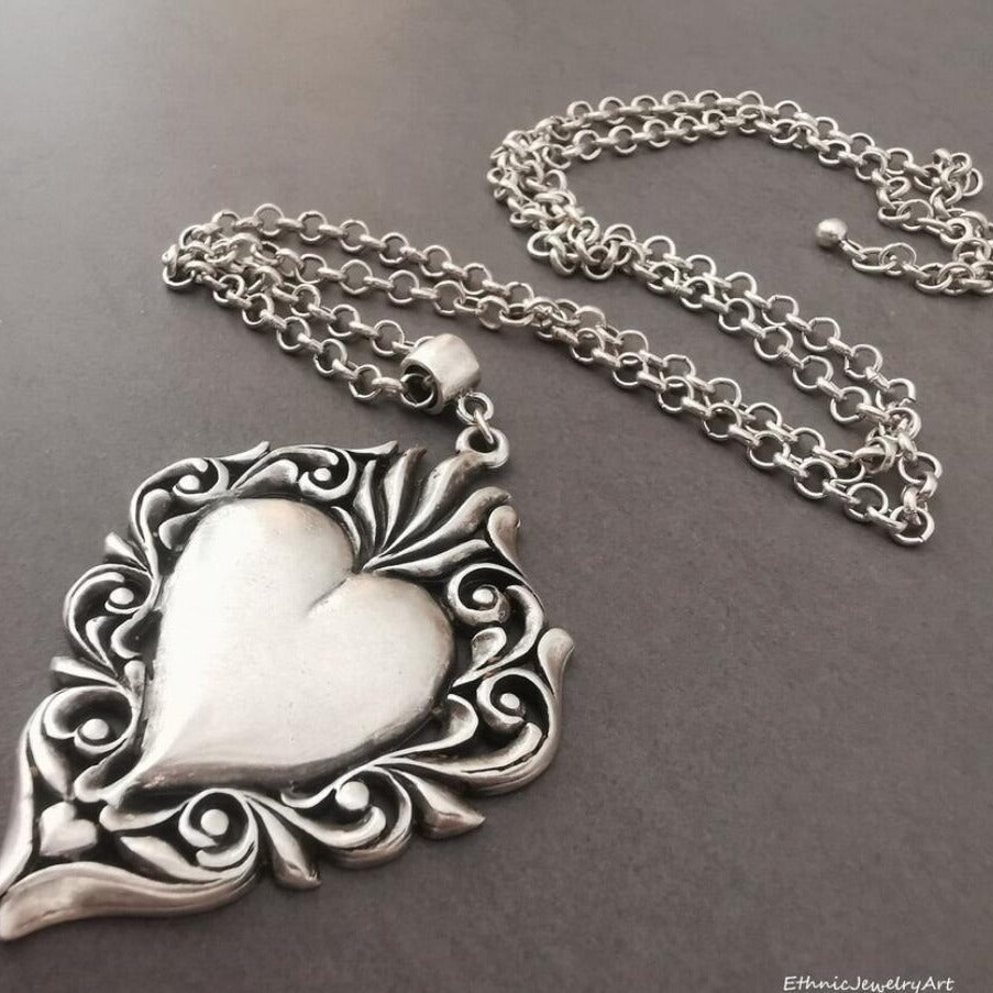 Romantic Necklace for Special Moments