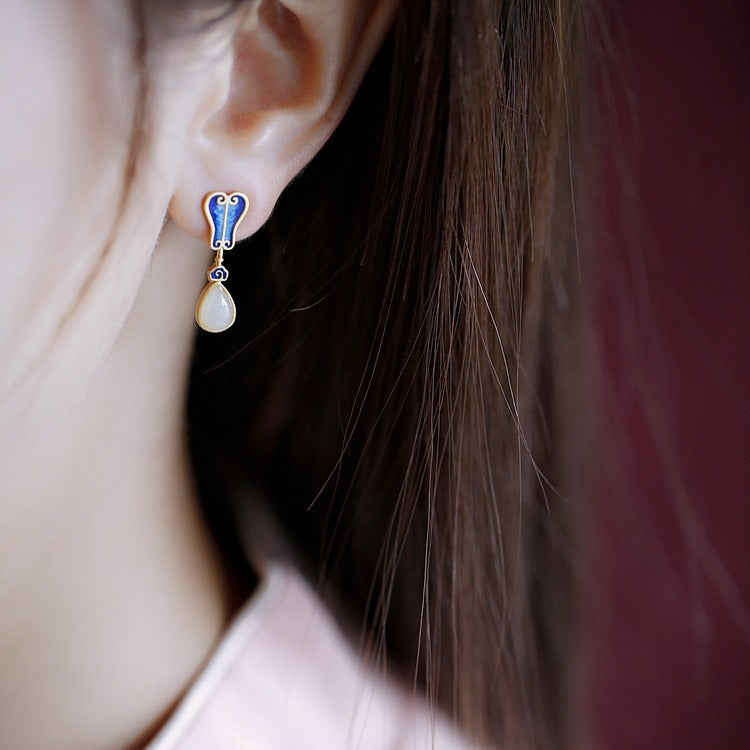 Elegant Gold Earring for Every Occasion