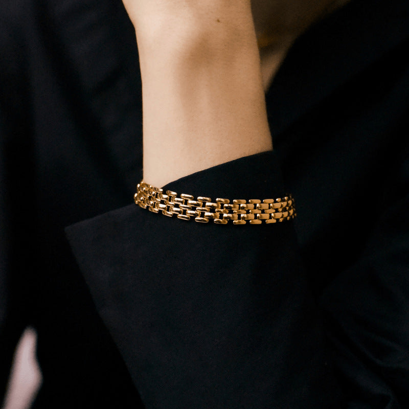 Stunning Gold Bracelet for Daily Wear