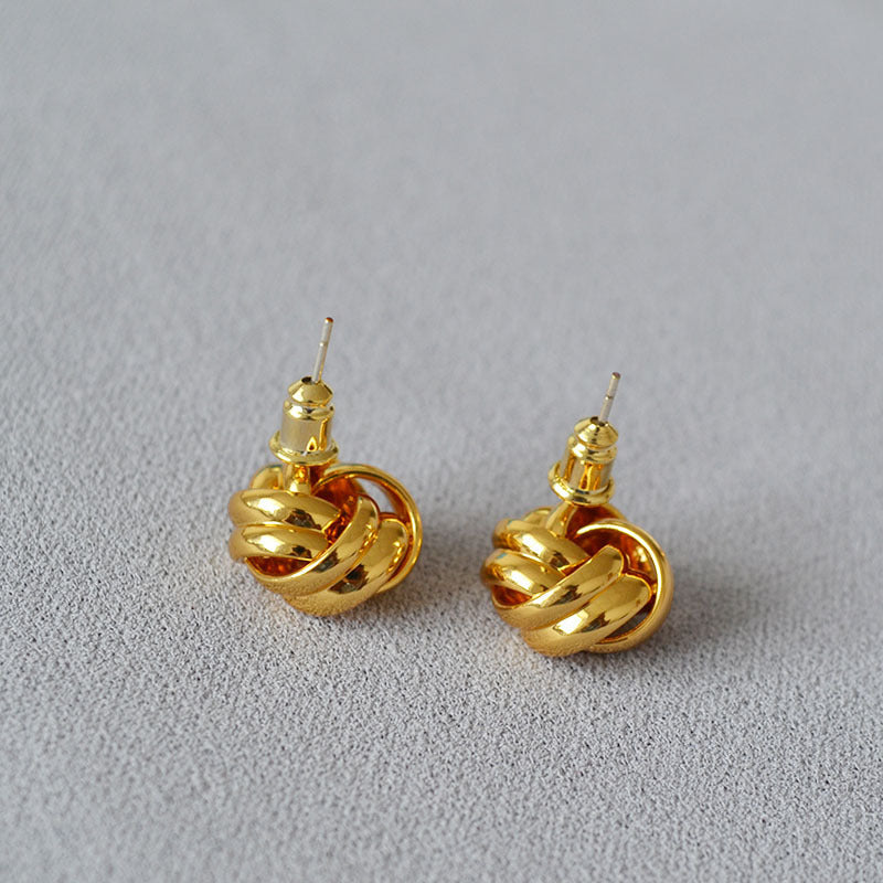 Vintage Handmade Gold Earring