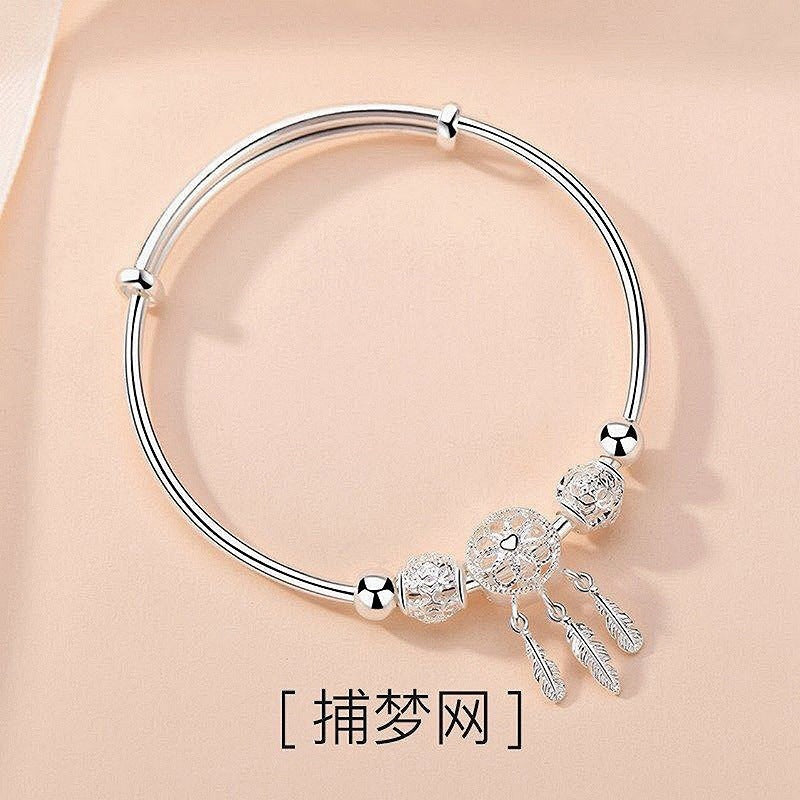 Classic Silver Bracelet with Timeless Appeal