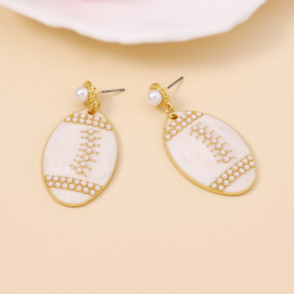 Classic Pearl Earring with Timeless Appeal