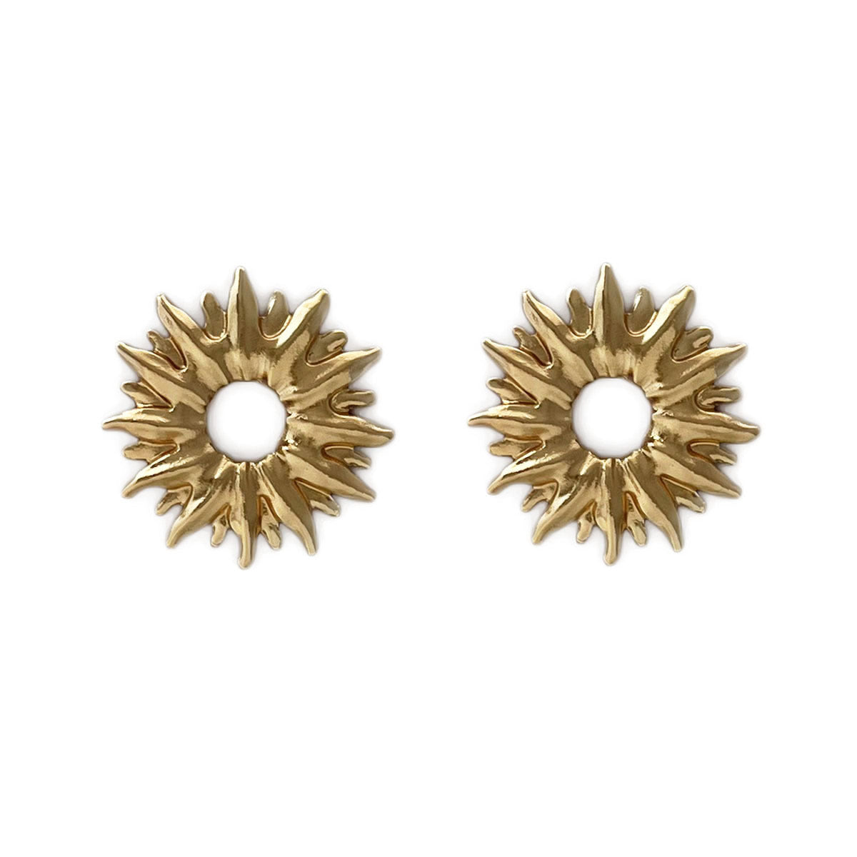 Classic Earring with Timeless Appeal