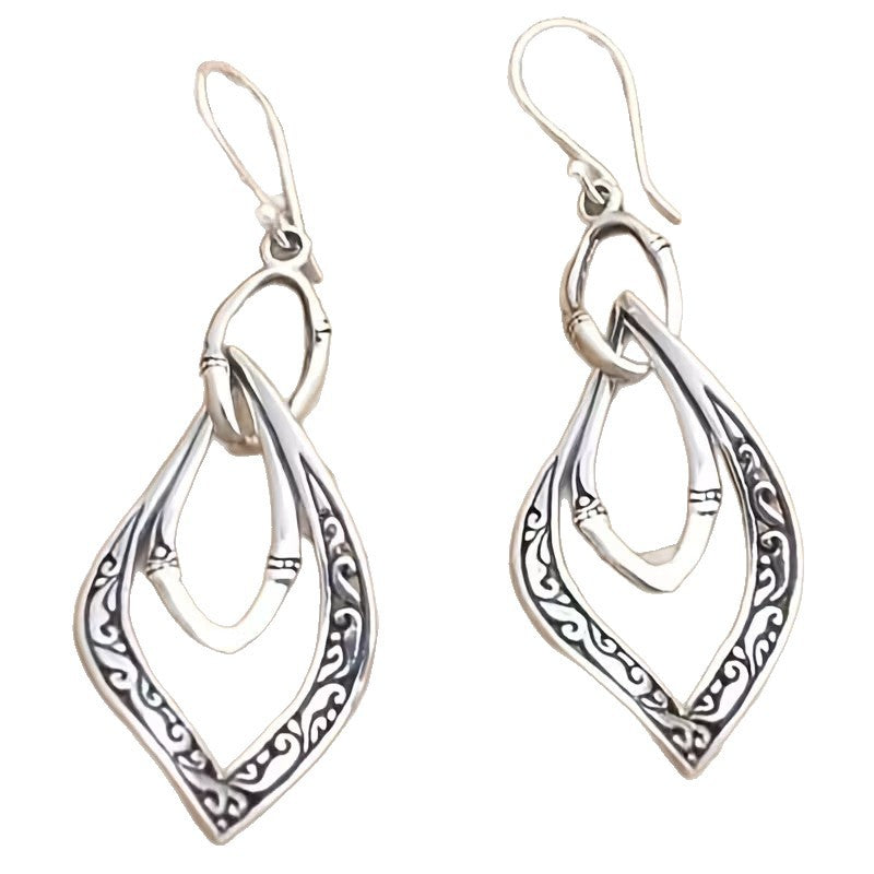 Charming Earring for Any Occasion